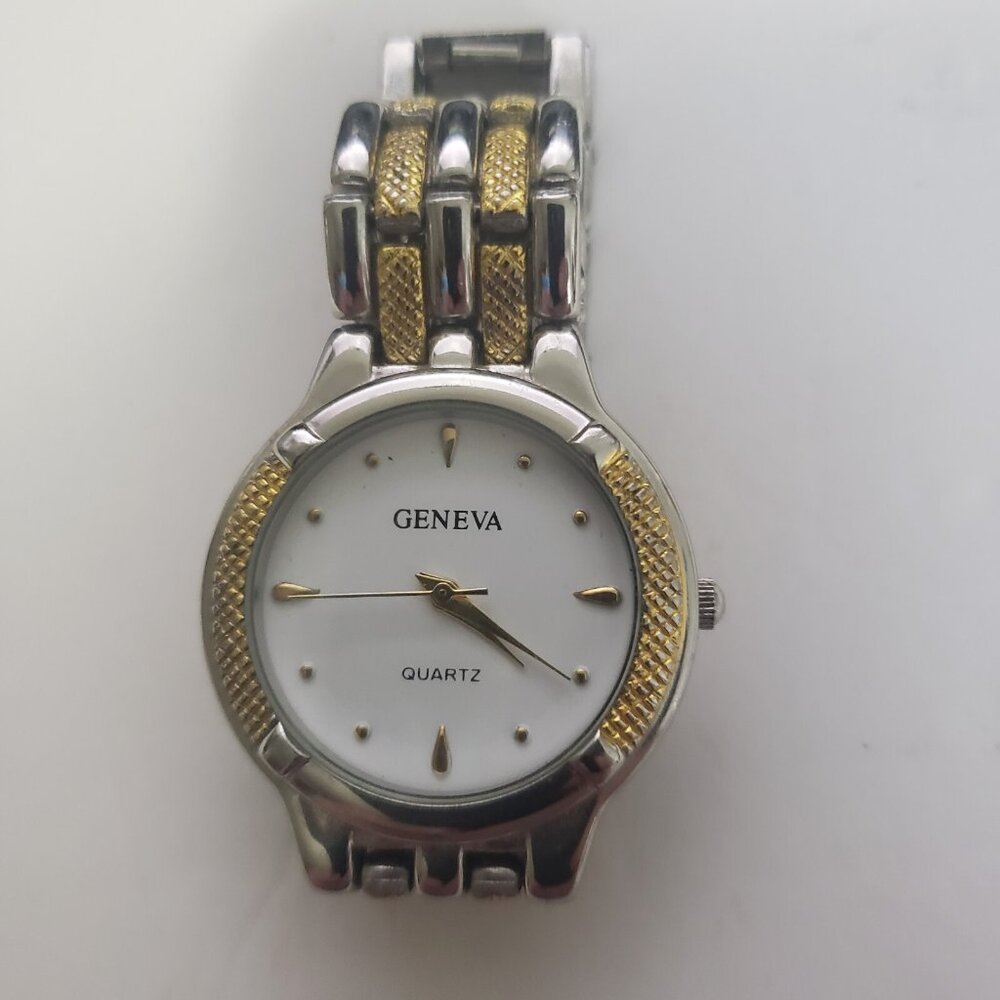Geneva Watch Women 28mm Quartz Gold Silver Tones White Dial Round Analog Clasp